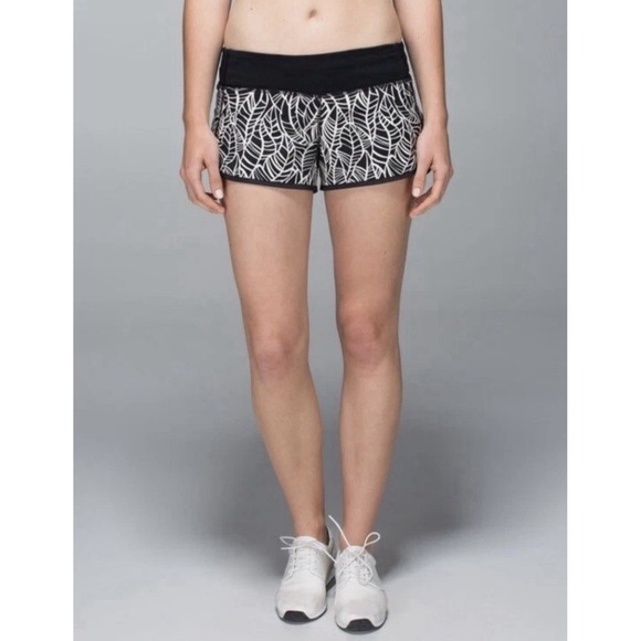 lululemon athletica Pants - Lululemon Size 8 Run Speed Shorts Pretty Palm Black‎ White Angel Wing 3" Inseam